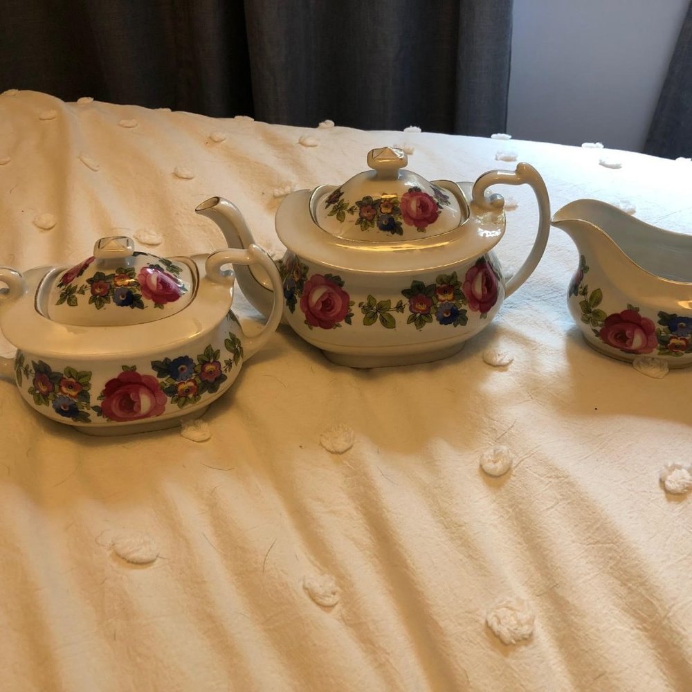Vintage PHOENIX CHINA 3 piece tea set, teapot, sugar, creamer, roses